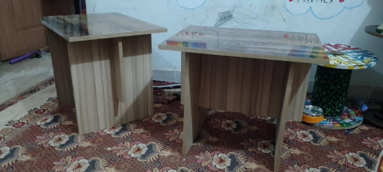 Mini tables 0