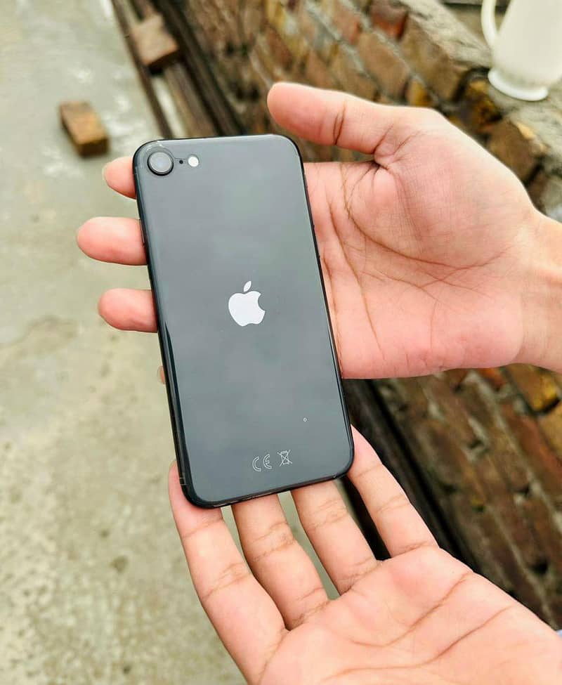 iphone SE 2 1