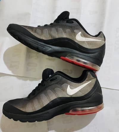 Original NIKE AIR MAX INVIGOR  (Black and Red)