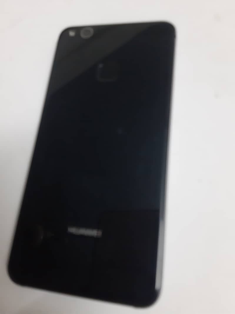 Huawei P10 Lite 1