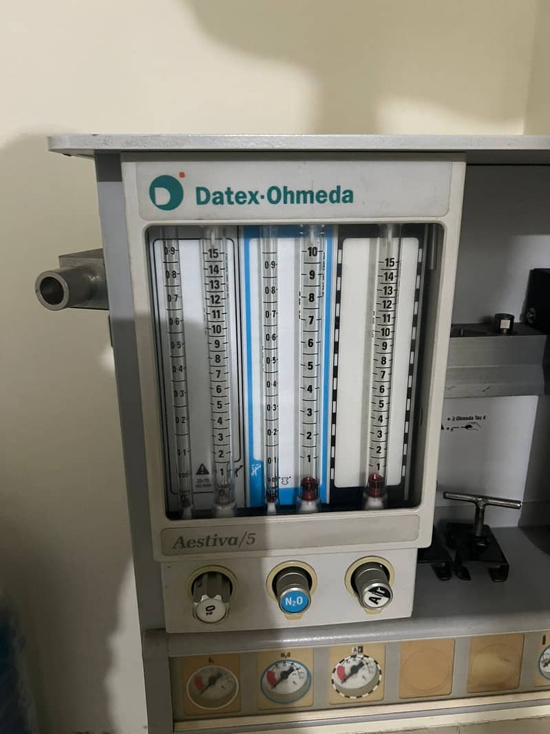 Anaesthesia machine 0