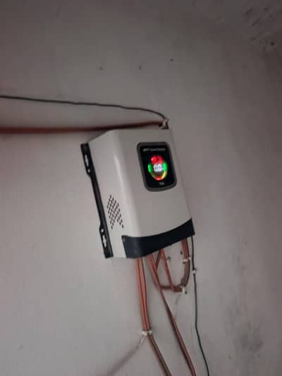 Energy MPPT Charge Controller – 70A – Perfect Condition