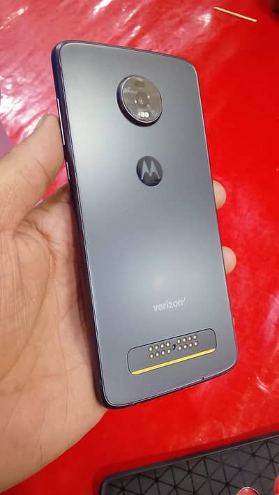 Moto Z4