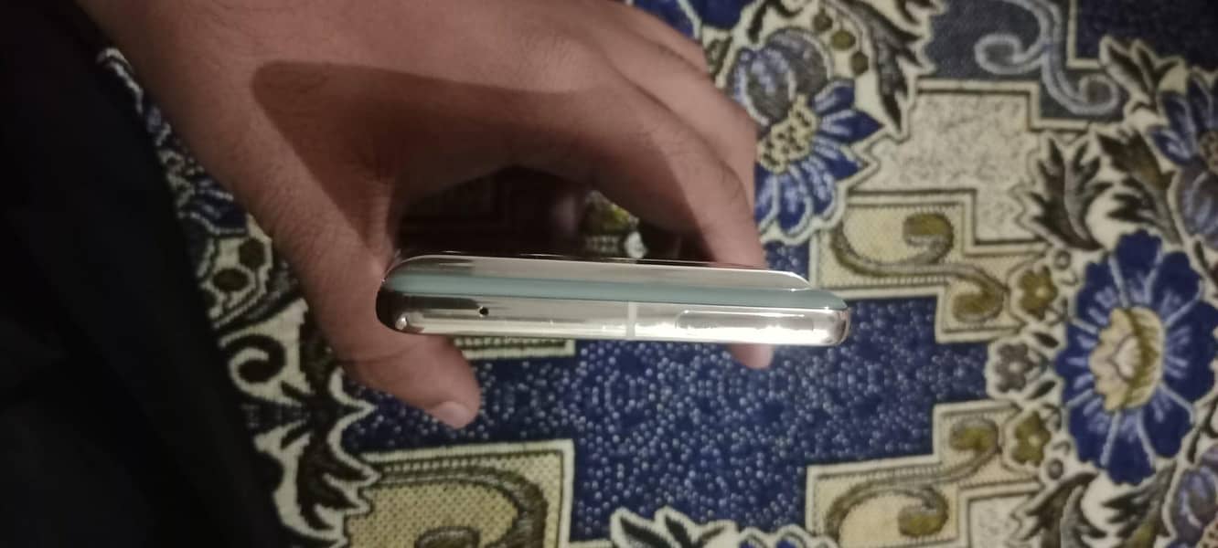 Google pixel 7 pro 4