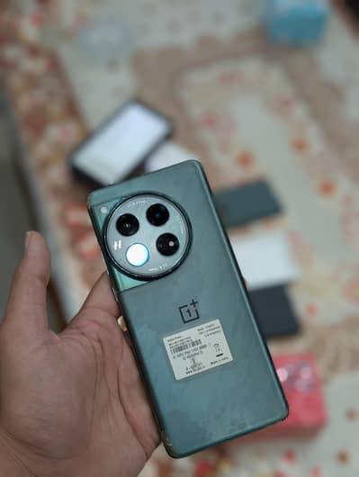 OnePlus 12 (Official Approved)