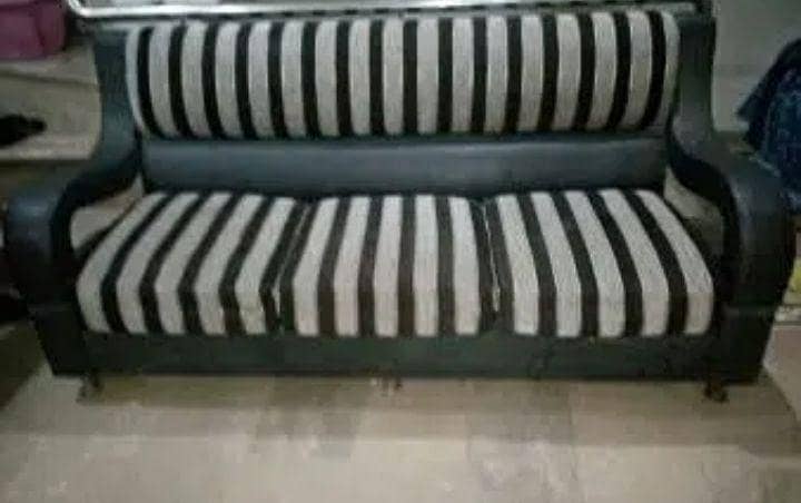 Seven Sitter Sofa Set 0