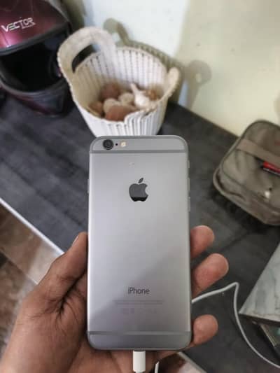 I'm selling my iphone 6 non pta