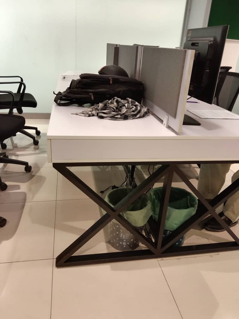 Workstation table/ office table 14