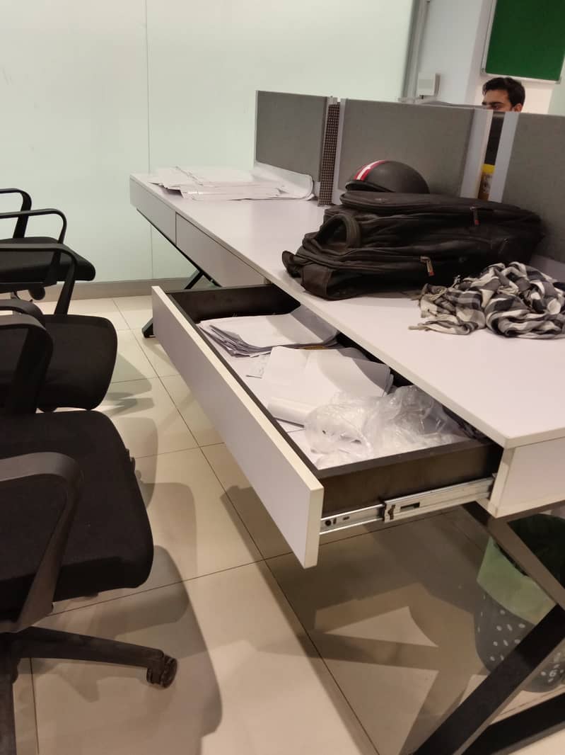 Workstation table/ office table 15