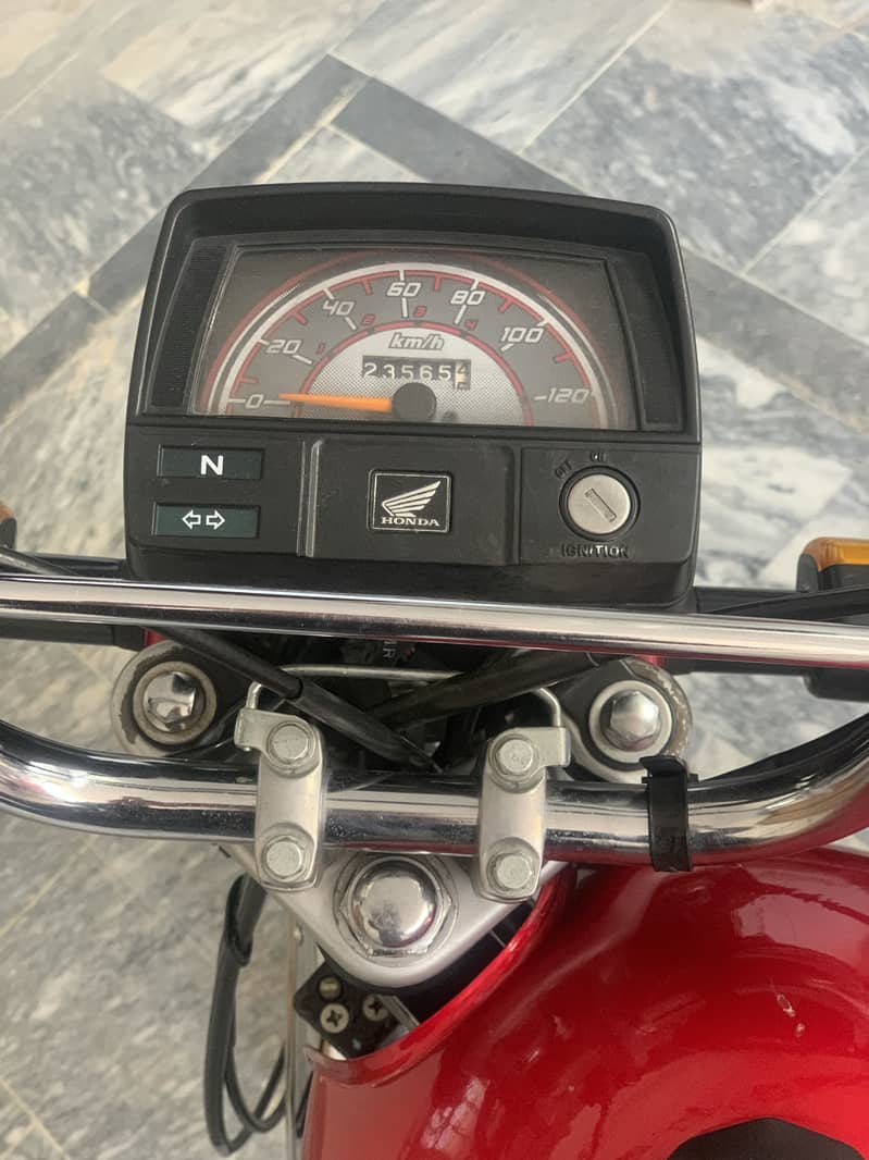 Honda cd70 4