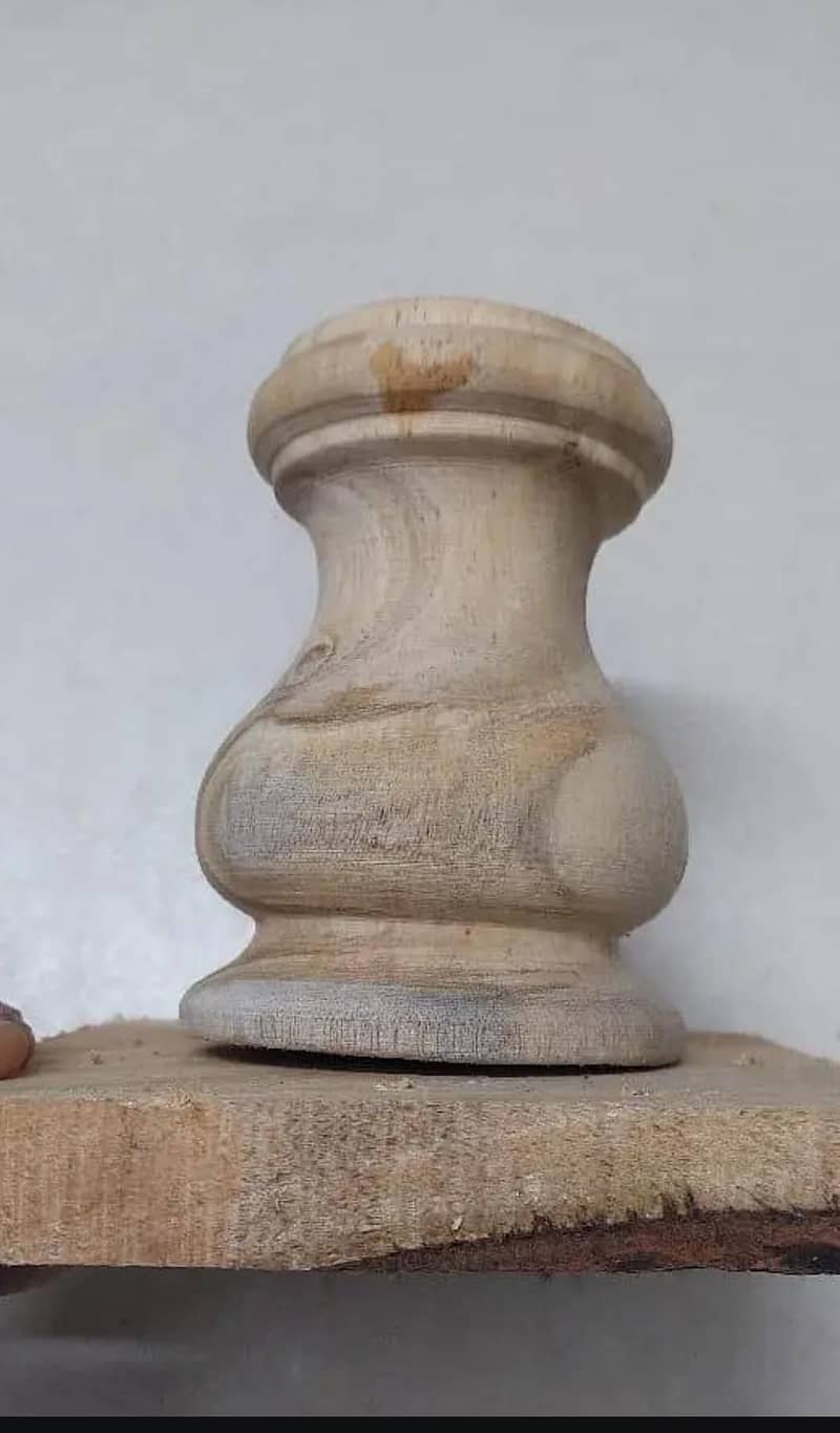 لکڑی کے پاۓ 2