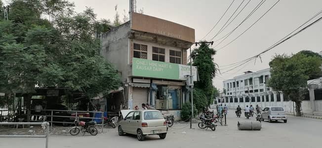 2.5 Marla Commercial Building for Sale on 100 Ft Road Near Secretariat