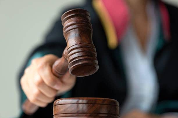 lawyer 4