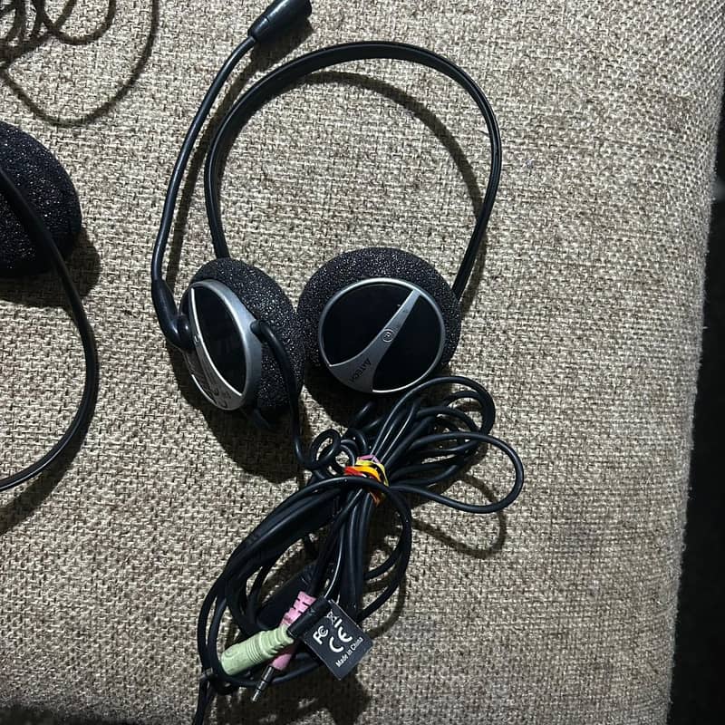 a4tech logitech calling headphones 1