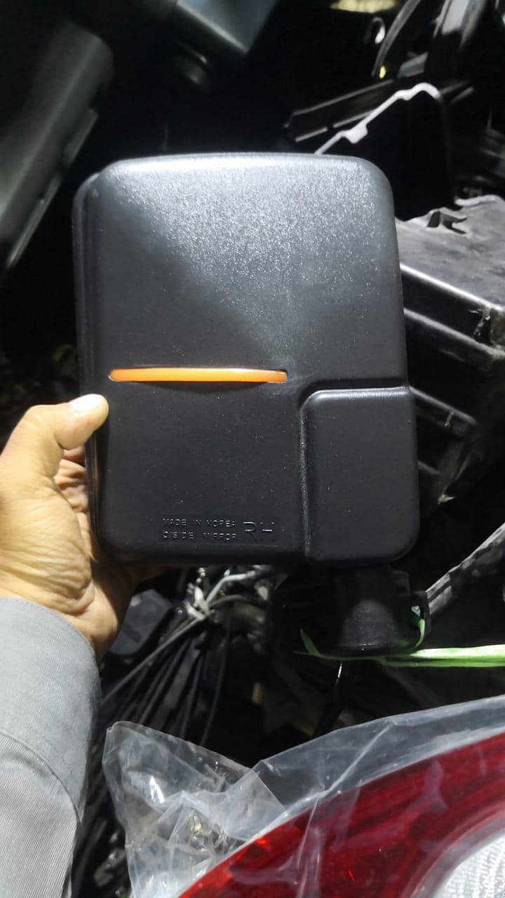 Suzuki Bolan Indicator side mirror 1