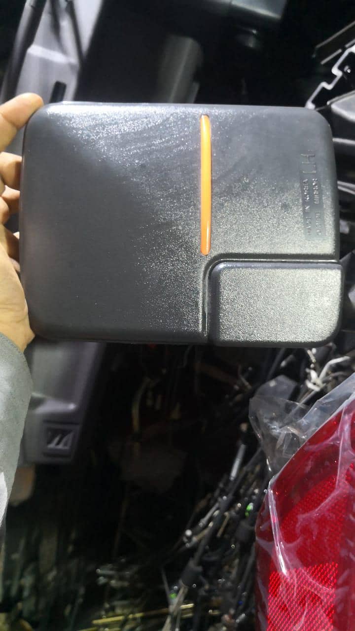 Suzuki Bolan Indicator side mirror 2