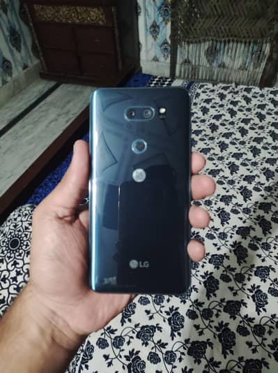 LG v30 4/64 only phone