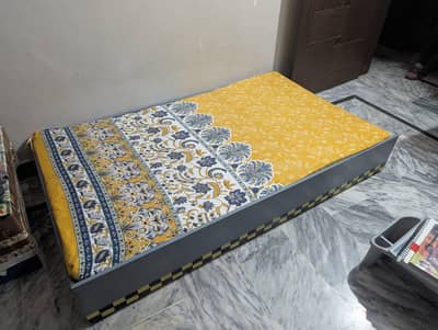 Single Matress &Bed (6x4) with Wheels |