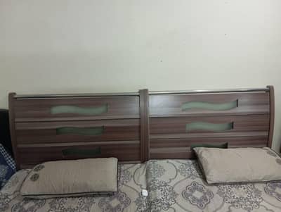 Singel bed Mint condition