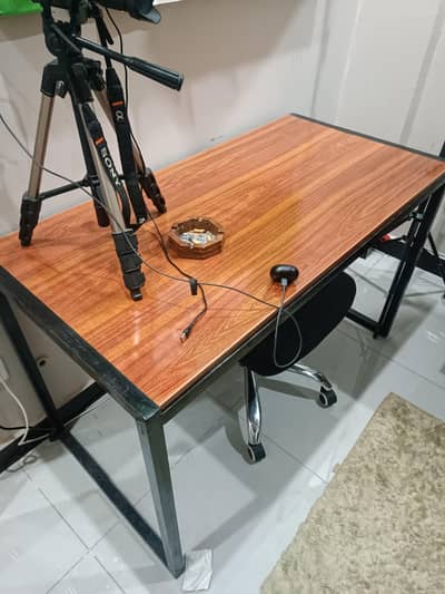 Office/Study Table for Students