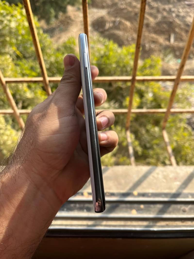 Redmi Note 9s 4