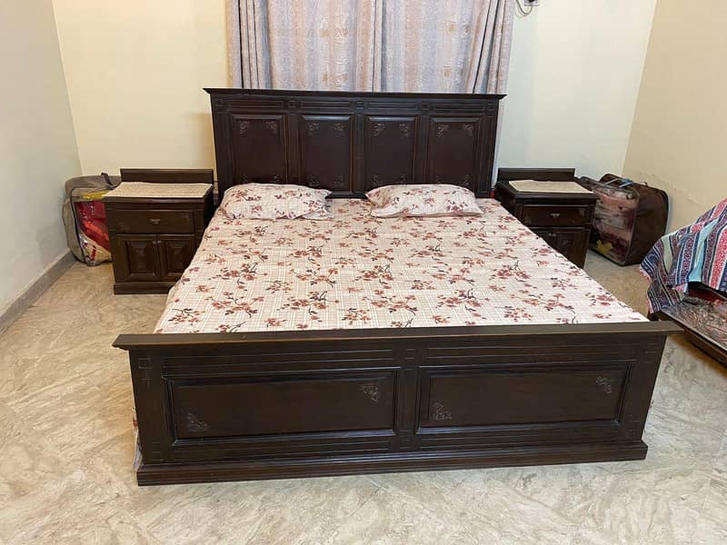 Woooden Solid Bed with side tbles 2
