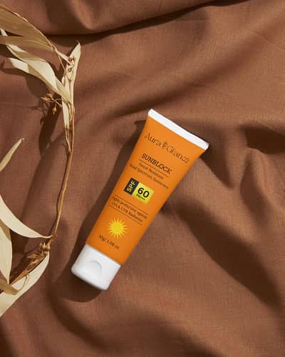 Aura Glance Sunblock SPF 60 PA+++  Whitening & Brightening Sunscreen