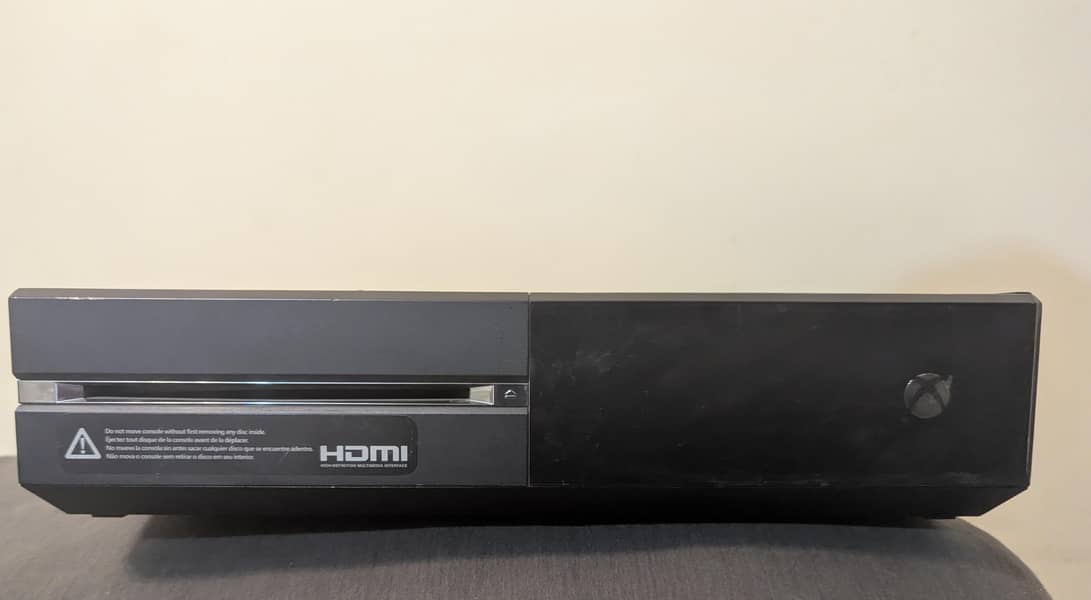 Xbox one with box 0