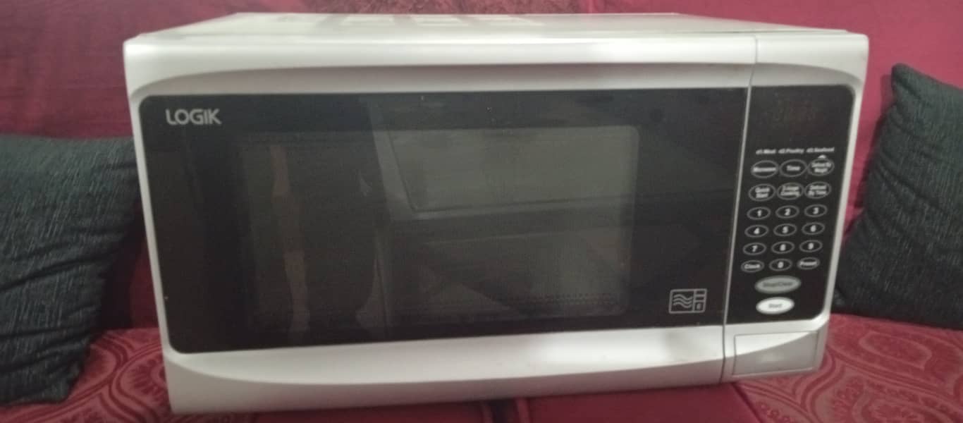 LOGIK Microwave 0