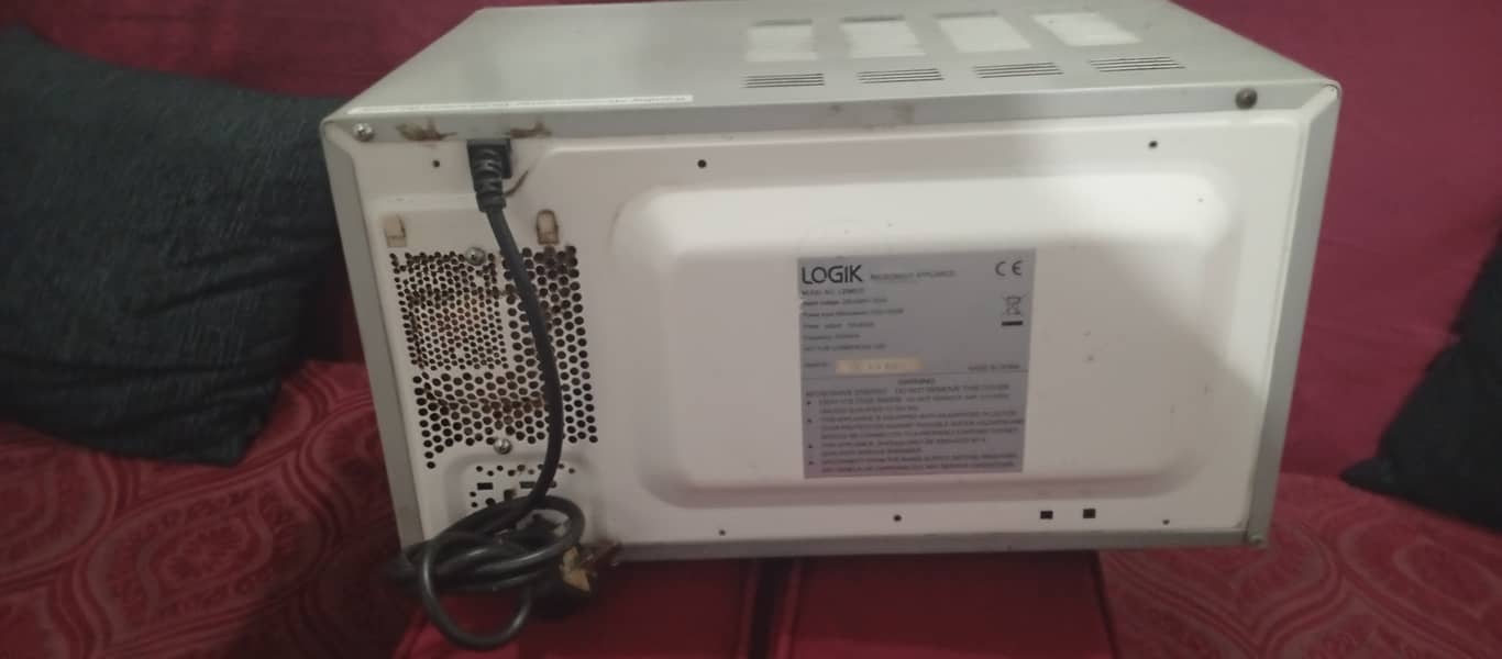 LOGIK Microwave 9