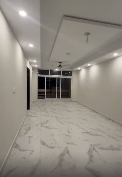 The gate mall apartment for rent