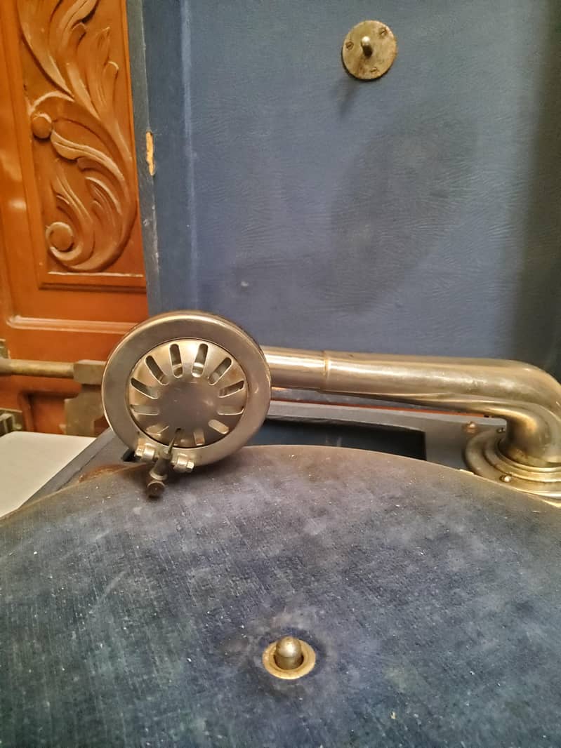 gramophone 1