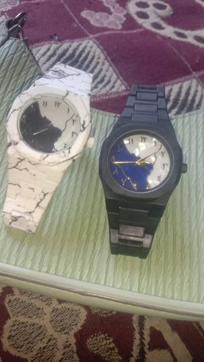 aura watch ⌚ available in two color  just 1550