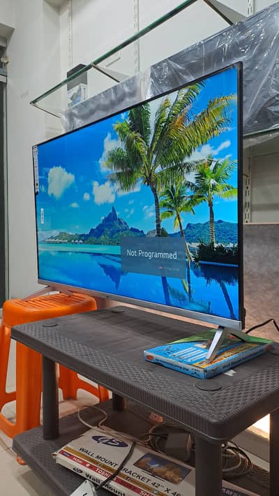 New 40 Inches Borderless Smart Led TV Model 2026-27