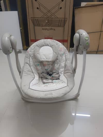 Baby swing
