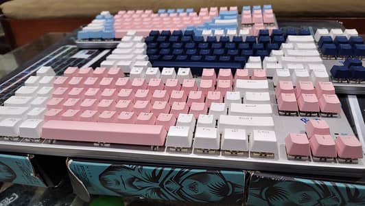 Aula Mechanical keyboard, gaming mechanical keyboard with RGB features