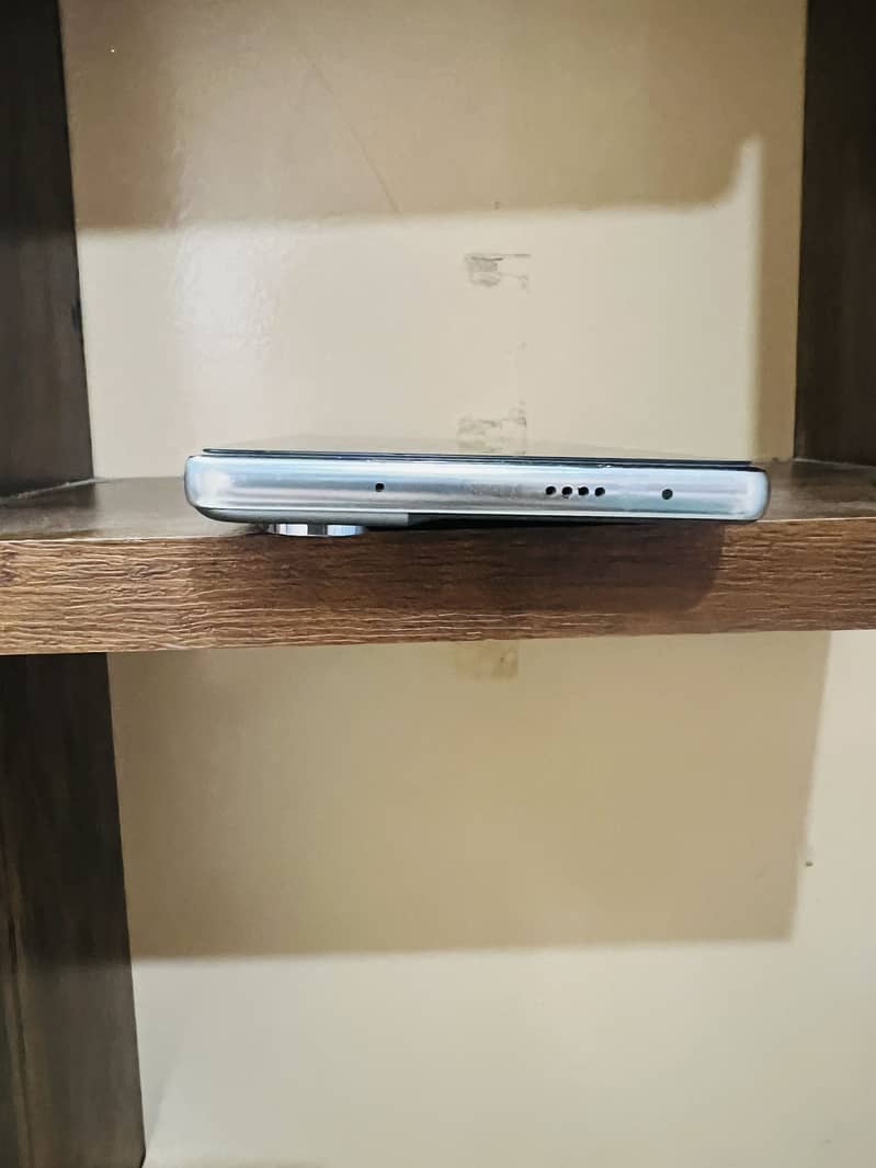 Comon 40 with warranty - Mobile Phones - 1108846011