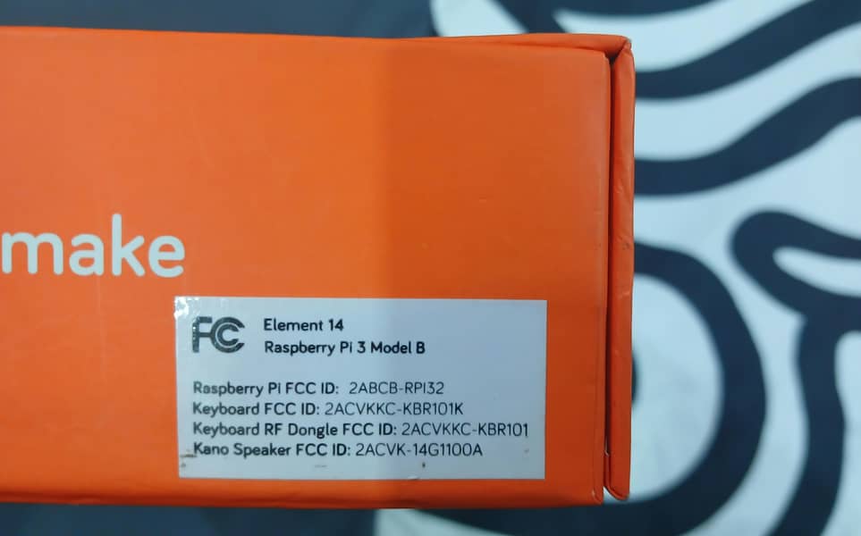 Kano Computer Kit (Raspberry Pi 3) 2