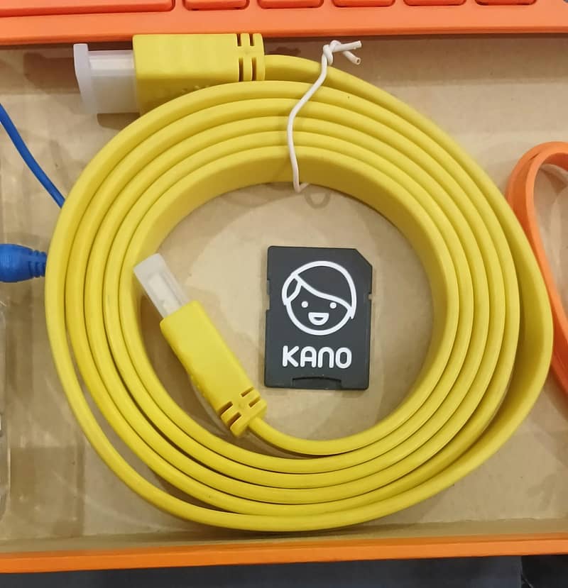 Kano Computer Kit (Raspberry Pi 3) 8