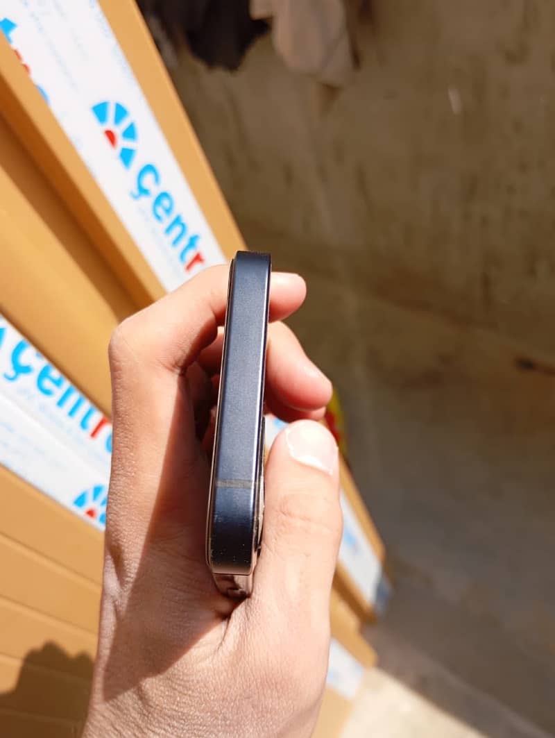 iPhone 12 mini mint condition 7