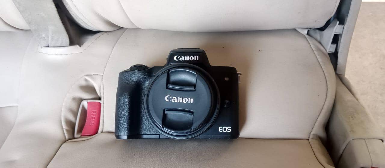 Canon EOS M50 0
