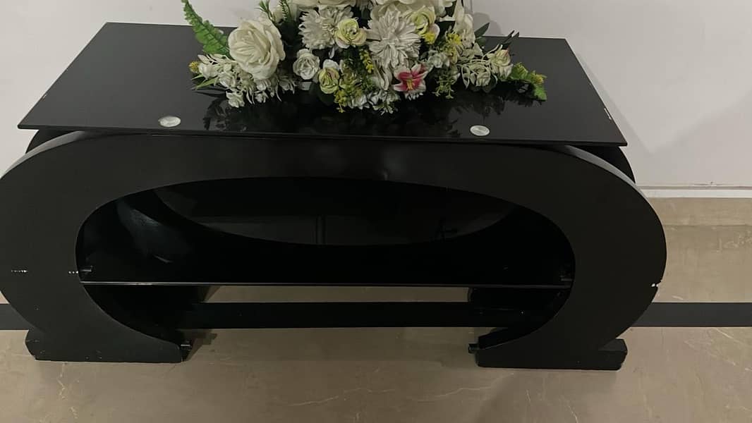 TV Table 0