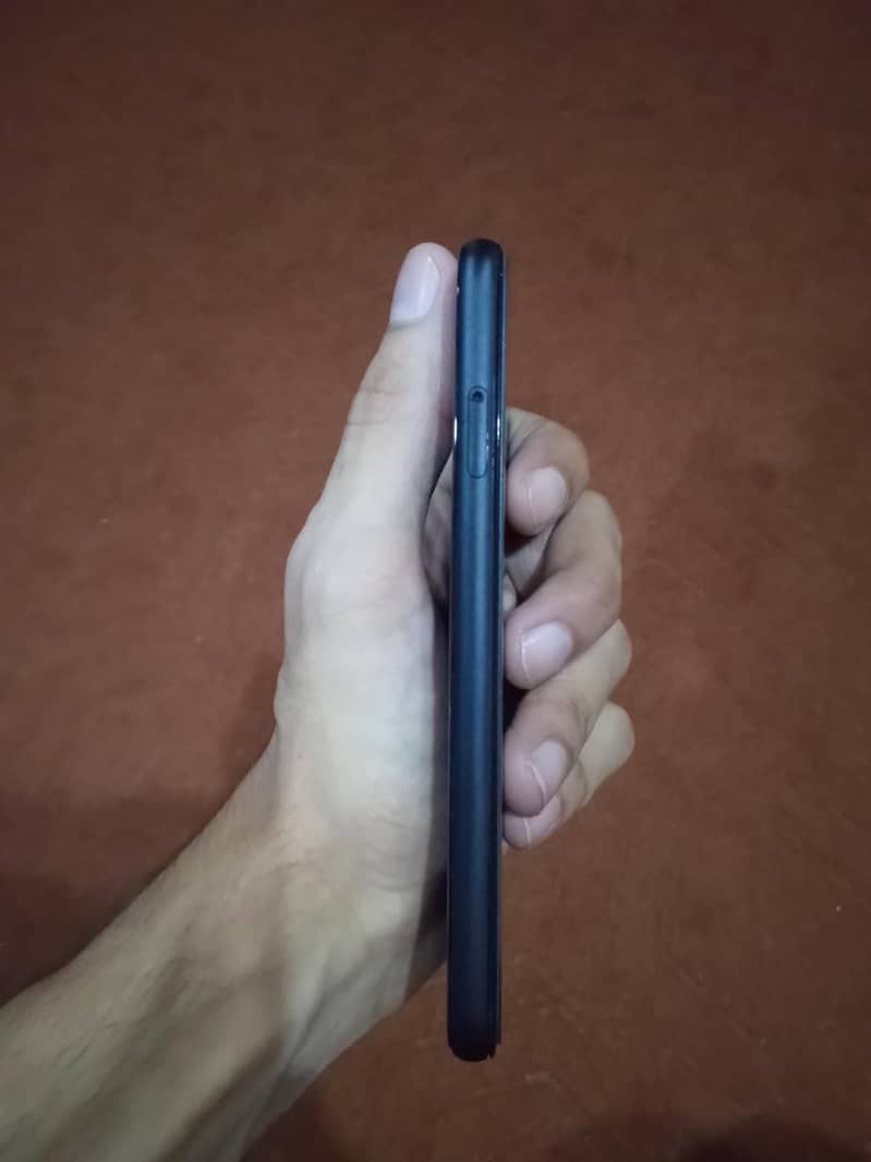 Google Pixel 4 3