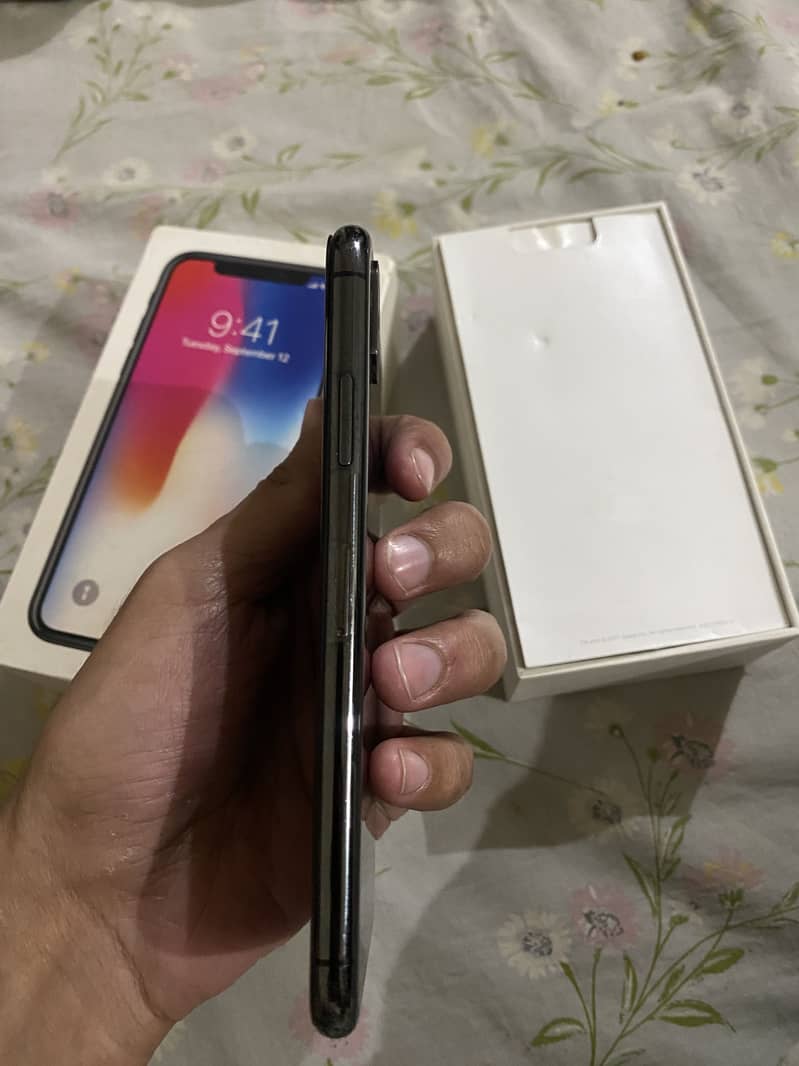 Iphone X with box 2