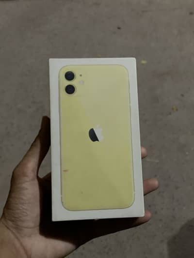 I phone 11 64gb water pack with box