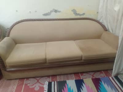Beautiful 5 seater sofa with center table,furniture,