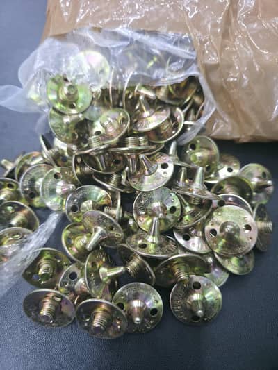 CRICKET SPIKE SHOES NAIL/KEY