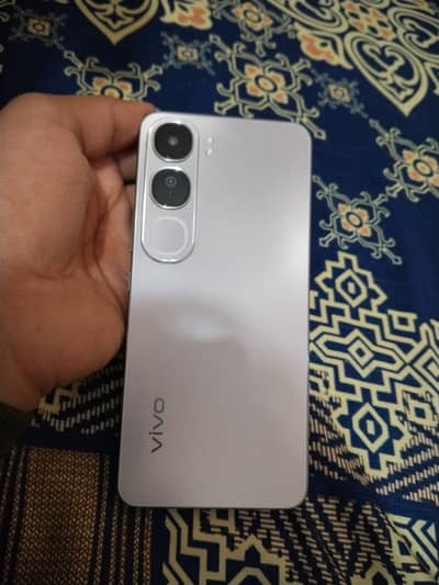 Vivo y200 10/9.5 condition