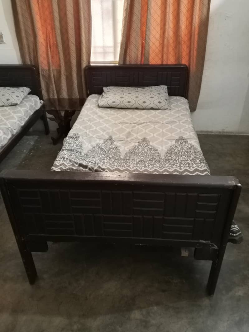 Single beds 5