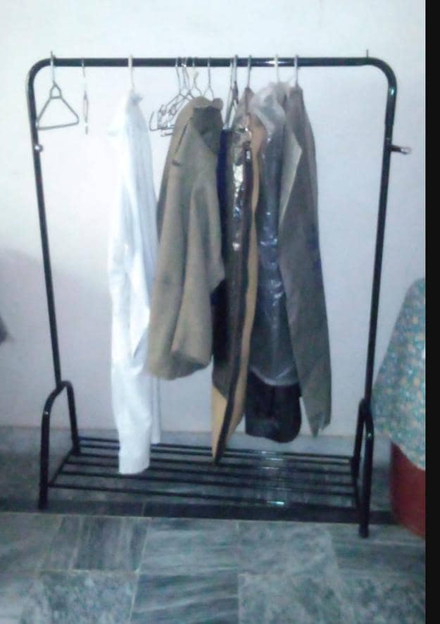 Clothes Stand 1